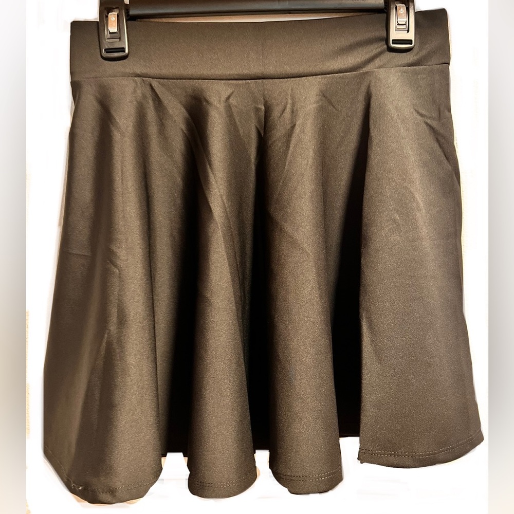 Black Short Circle  Junior skirt  S/M